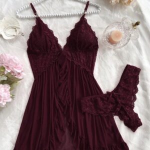 Nuisette en dentelle 2 pièces Bordeaux
